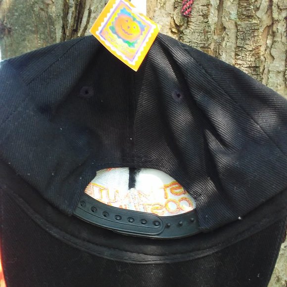 Black Baseball cap with "Last Minute Costume" - Picture 3 of 4